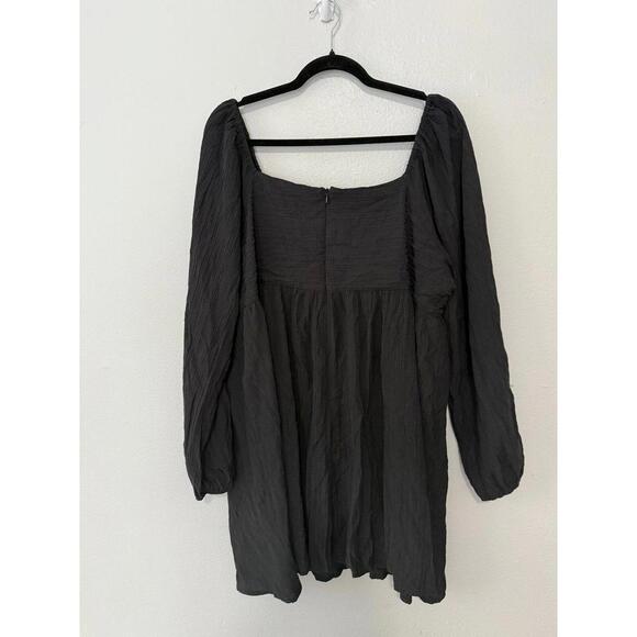 Arula dress size A (website says a 1x 14/16) - Picture 2 of 3